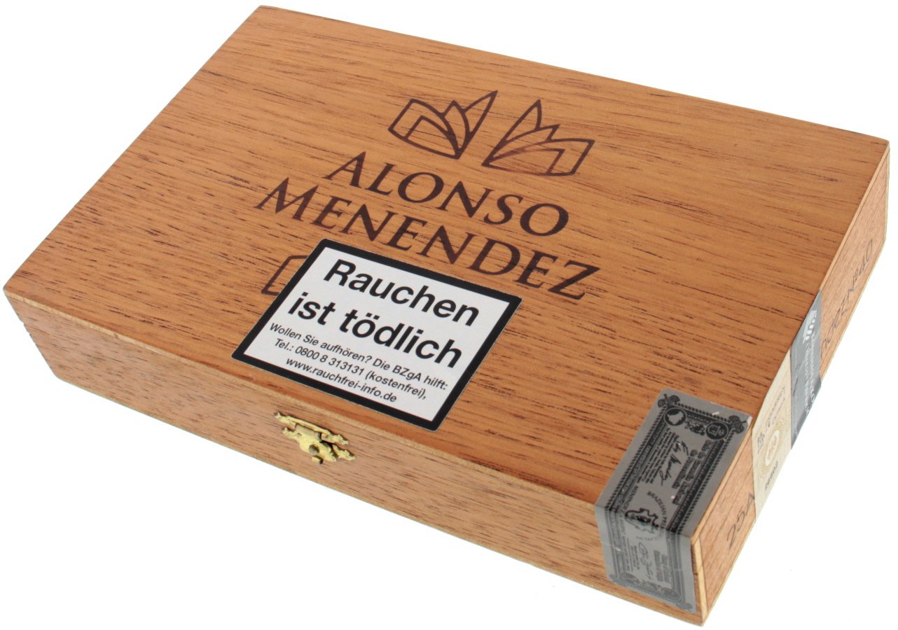 Alonso Menendez No. 40 Petit Corona in a 25 piece wooden box