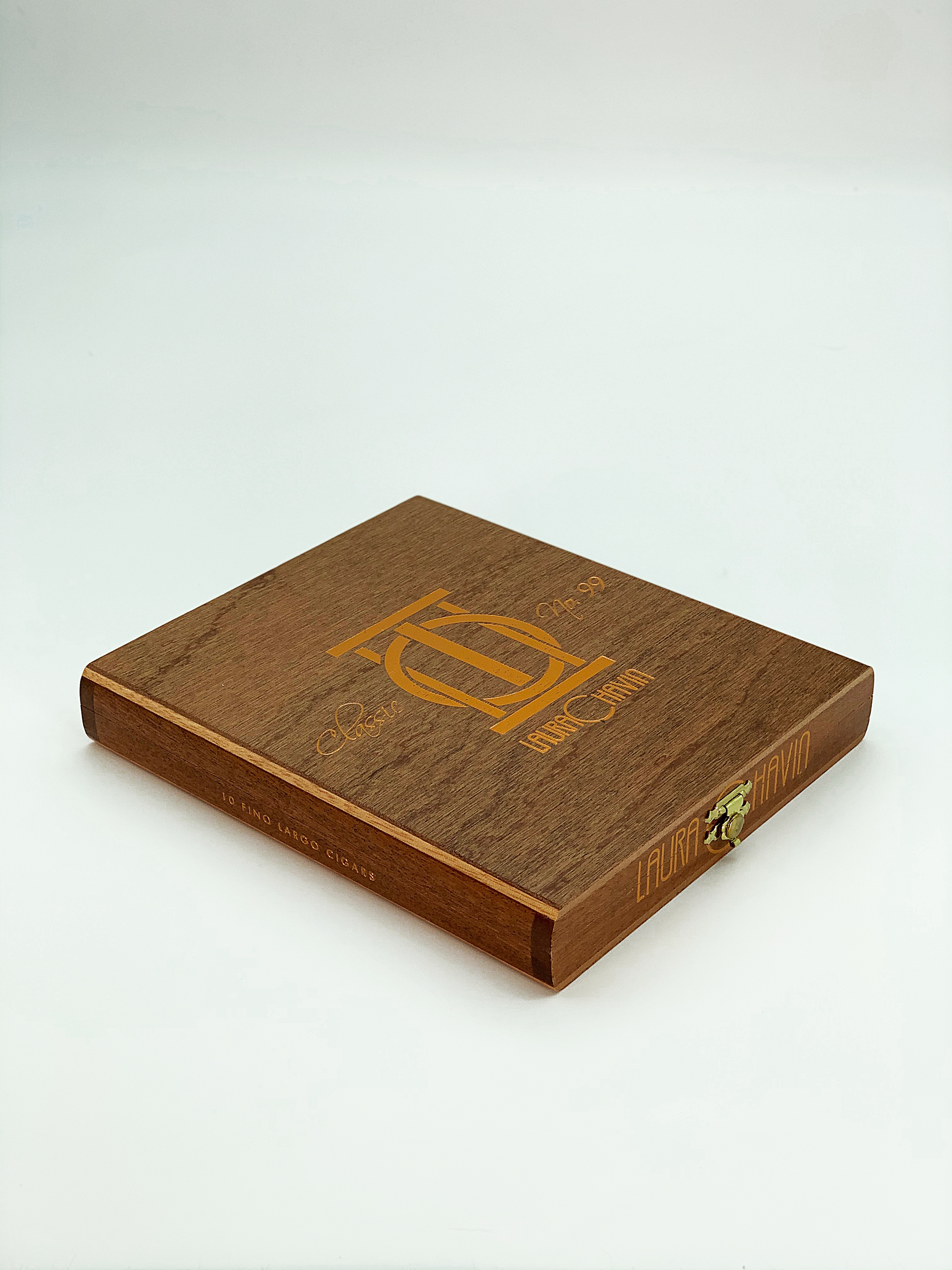 Laura Chavin Classic No. 99 Fino Largo wooden box