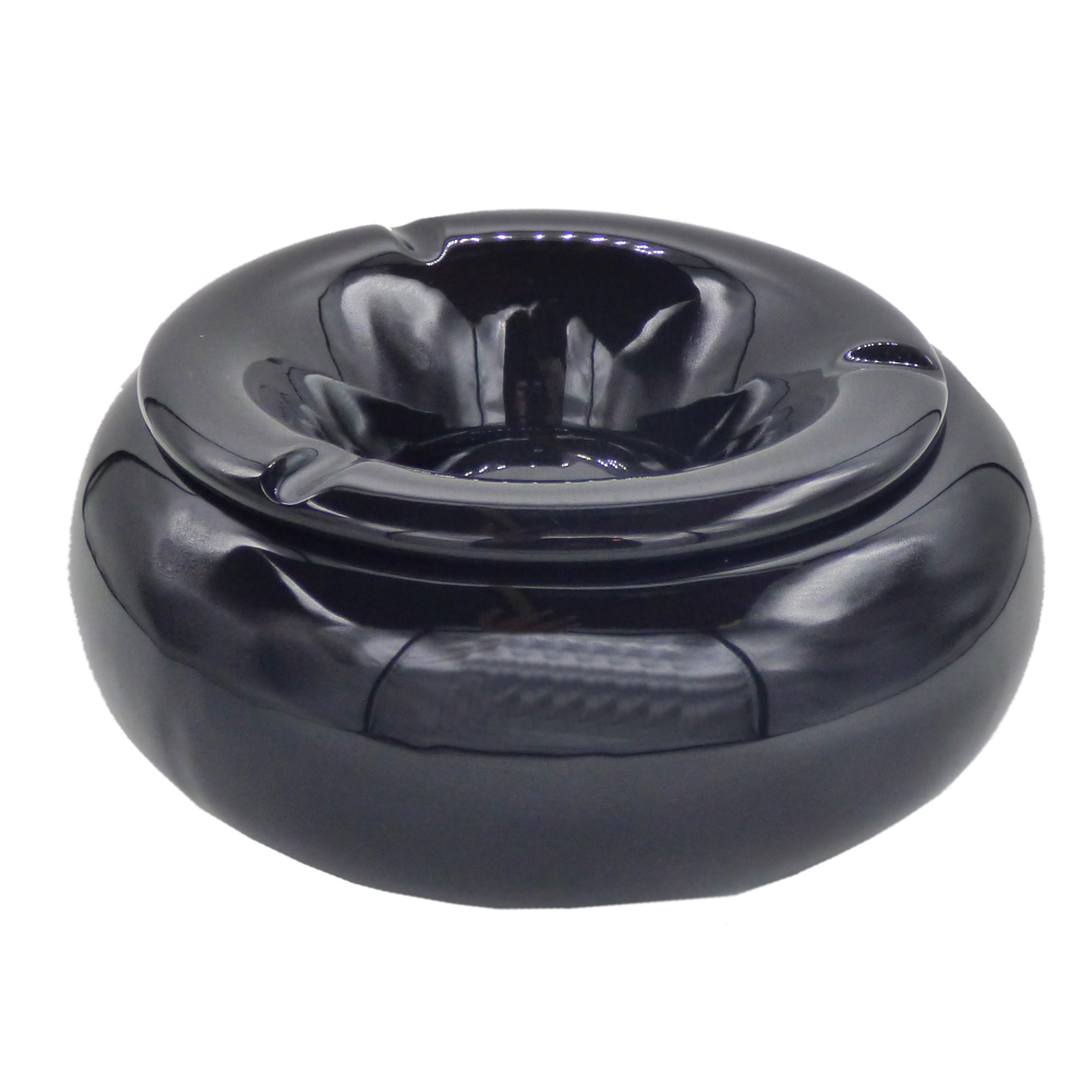 Angelo wind ashtray black ideal for outdoor enjoyment 