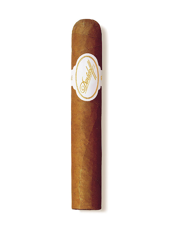 Davidoff Grand Cru No. 5 with varied aromas 